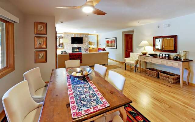 1585 Empire Avenue Condo Unit 303