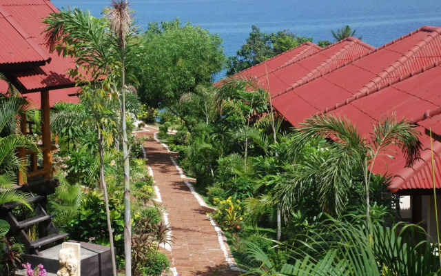 Bounty Resort