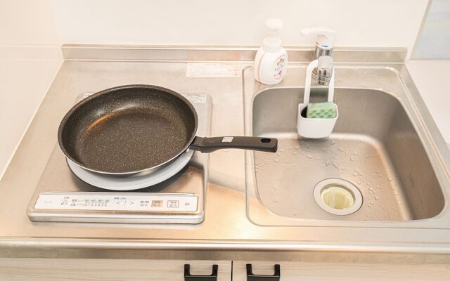 ZAITO Tokyo Luna Lane Economy Inn