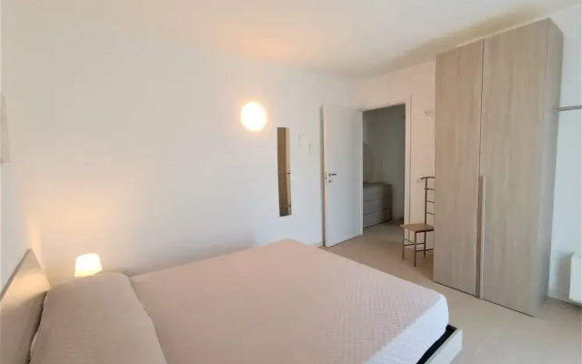 Winter Spring Summer Apartments