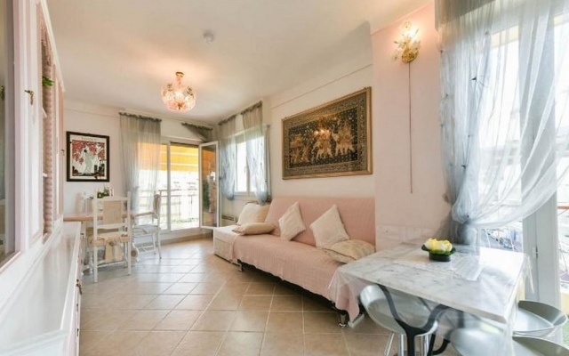 Apartment With One Bedroom In Cannes, With Wonderful City View, Furnished Terrace And Wifi 800 M From The Beach