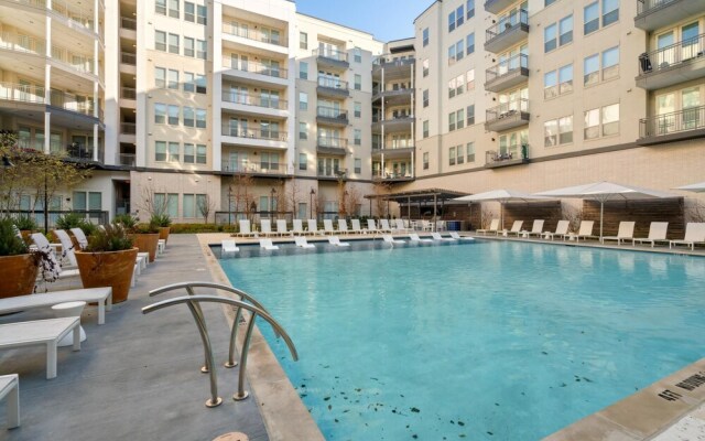 Arlington Elegant Studio Apartment