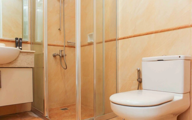 High Floor And Strategic 3Br Apartment At Fx Residence