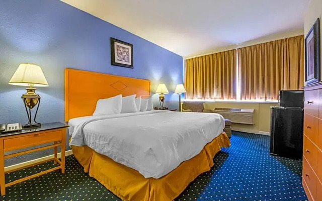 Days Inn & Suites By Wyndham Lebanon Pa