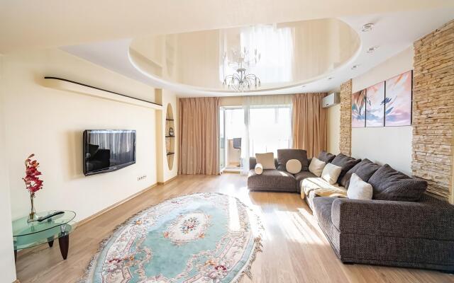 Бель на Семеновской