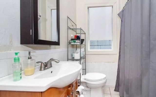 Bedrooms near Fenway & Downtown Boston
