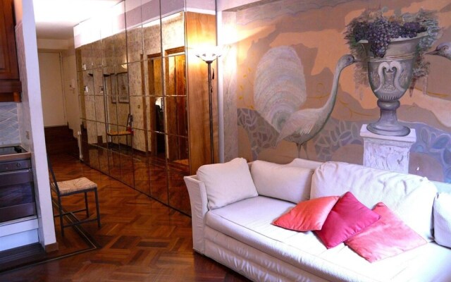 Rondanini in Rome With 1 Bedrooms and 1 Bathrooms