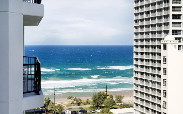 Mantra on View Surfers Paradise