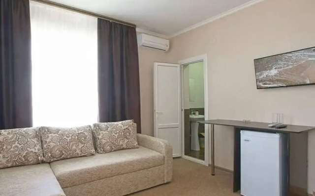 Milan (Новофедоровка)