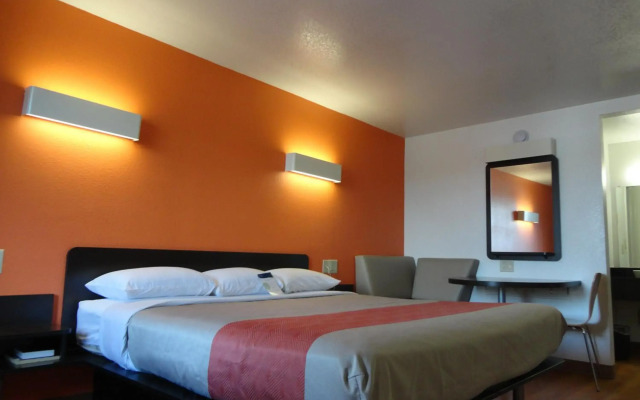 Motel 6 Round Rock, TX
