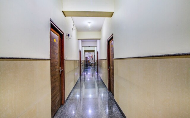 FabHotel Athithi Residency