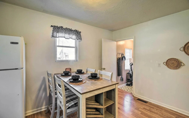 Pet-friendly Charleston Home w/ Fenced Yard!