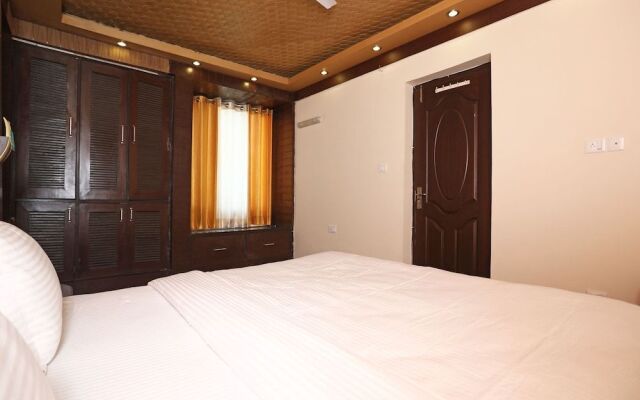 OYO 13427 Home Luxury 3BHK Near Mall Road