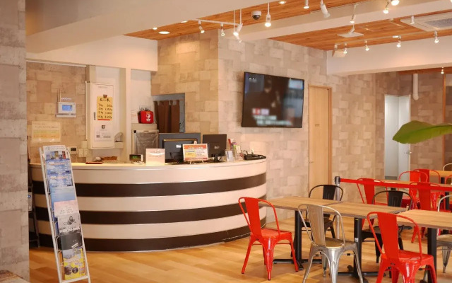 Hiroshima Peace Hotel - Hostel