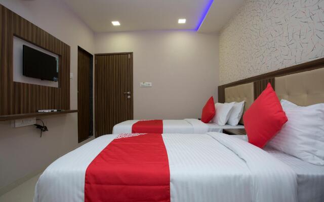 OYO 27640 Hotel Blue Sapphire Residency