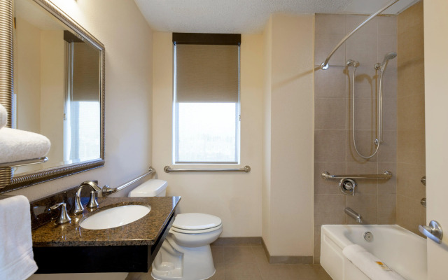 Holiday Inn Metairie New Orleans by IHG