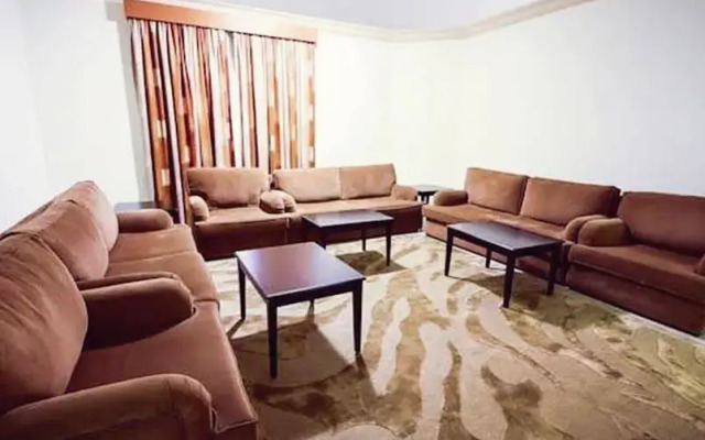 Rose Garden Hotel Suites