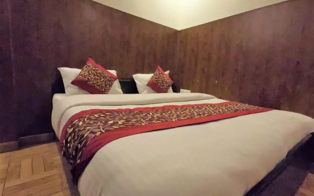 Bhagirathi Hotel in Tapovan By PerfectStyaz