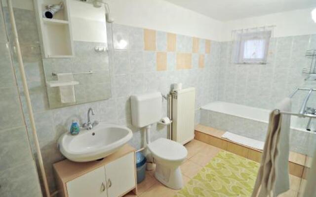 Almafa Apartmanház