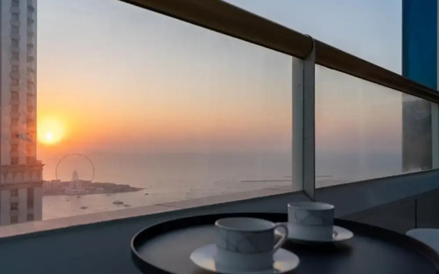 4BR Maid Penthouse w Pool and Jacuzzi