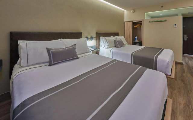 City Express Plus by Marriott Mazatlán