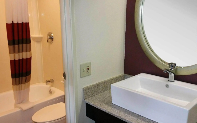 Red Roof Inn PLUS+ Chicago - Hoffman Estates