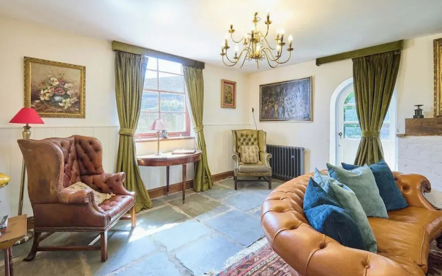 Host Stay The Chapel