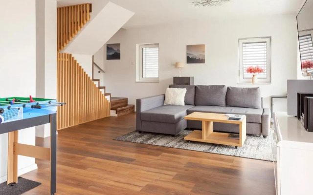 Hillhouse Novo mesto