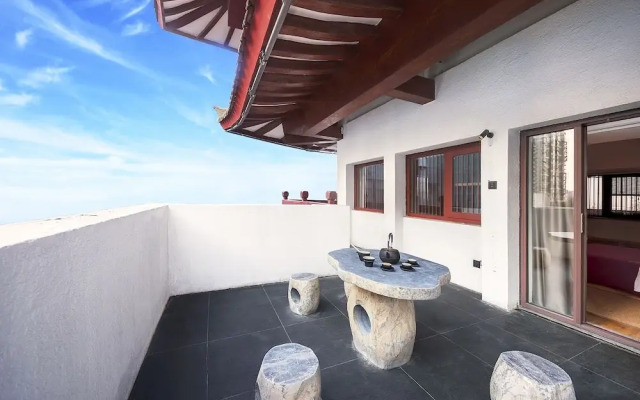 Qianna Yingtang Hotel