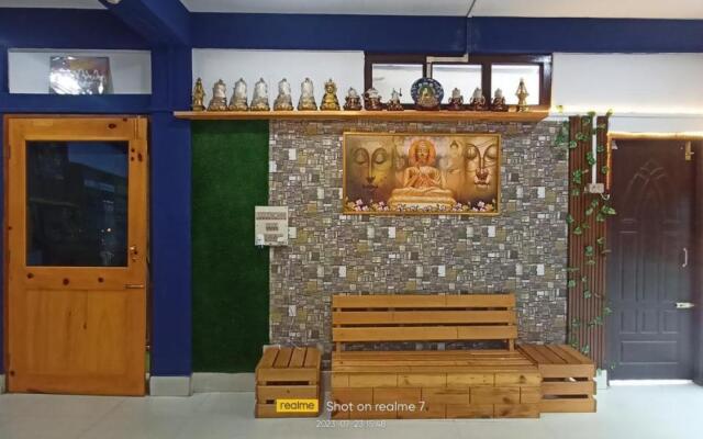 Eight Lucky Sign Homestay