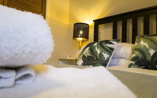 Castlehill Apartment
