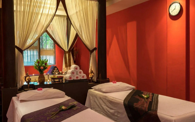 Angkor Miracle Reflection Club