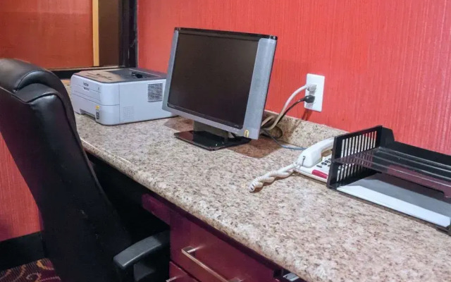 Comfort Inn & Suites Trussville I-59 Exit 141