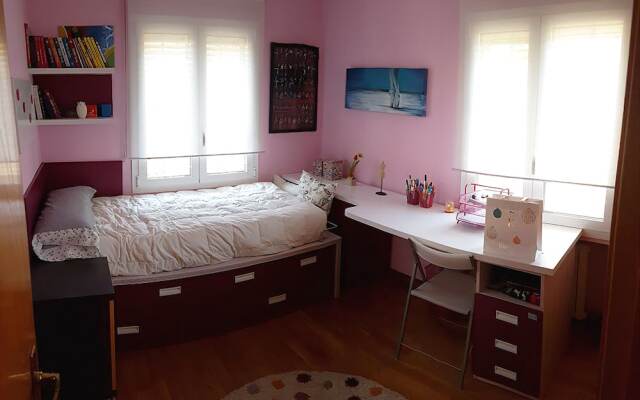 Sea&Mountain Villa w Pool close to BCN Center