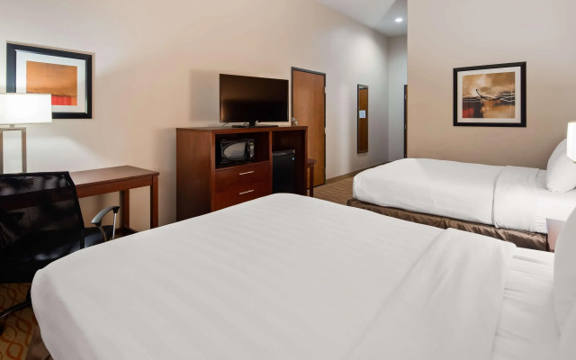 Best Western Plus Spring Inn & Suites