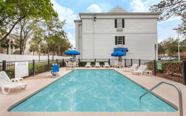 Baymont by Wyndham Jacksonville/Butler Blvd