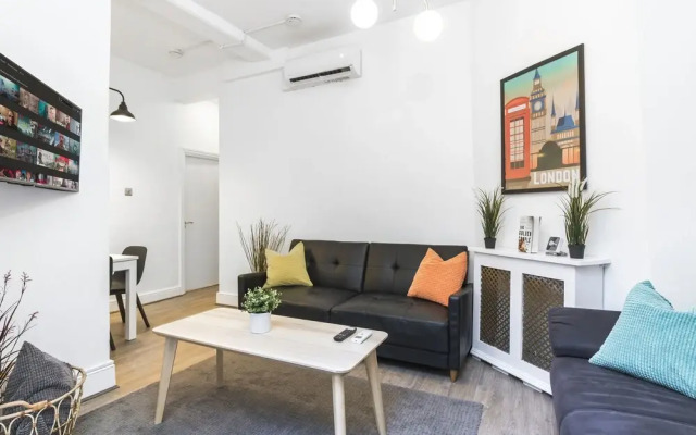 2 Bedrooms Apartment in Central London