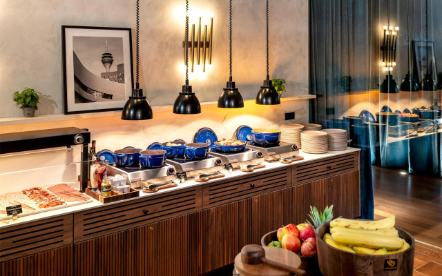 Radisson Blu Media Harbour Hotel, Düsseldorf