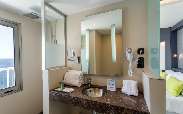 Sirenis Hotel Tres Carabelas & SPA