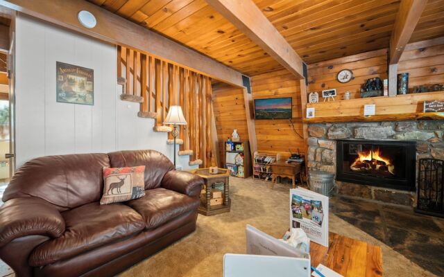 A Beary Happy Cabin