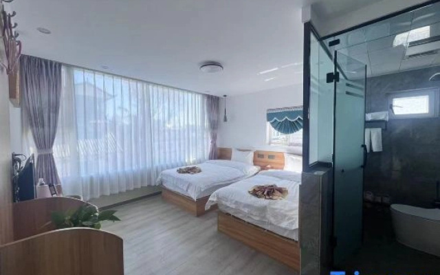 Qingxin Courtyard Homestay (Erhai Lake Most Beautiful One Kilometer)