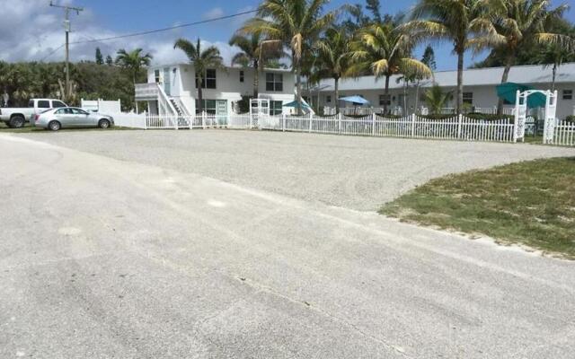 Seahorse Beach Bungalows