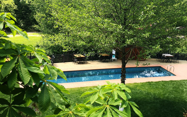 HBS Boutique Hotel & Restaurant