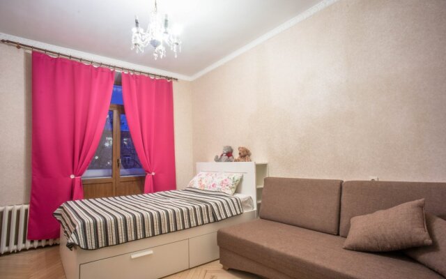 Polyarnikov 7 Apartments