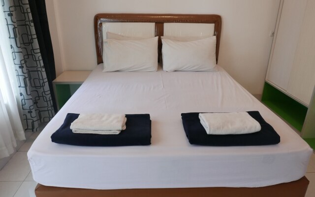 Retras Hostel