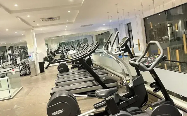 Embassy Gardens Royal Luxury Apartments