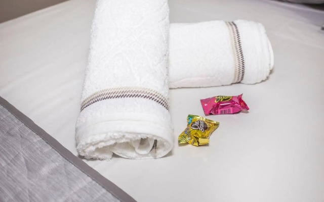 Studio Adaptado com Ar Condicionado - ALL1102