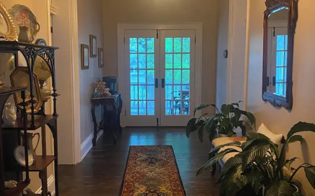 Belle Louise Historic Guest House