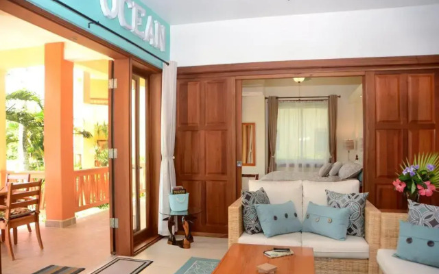 The Villas at Cocoplum