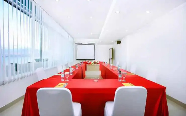 Grand Duta Hotel